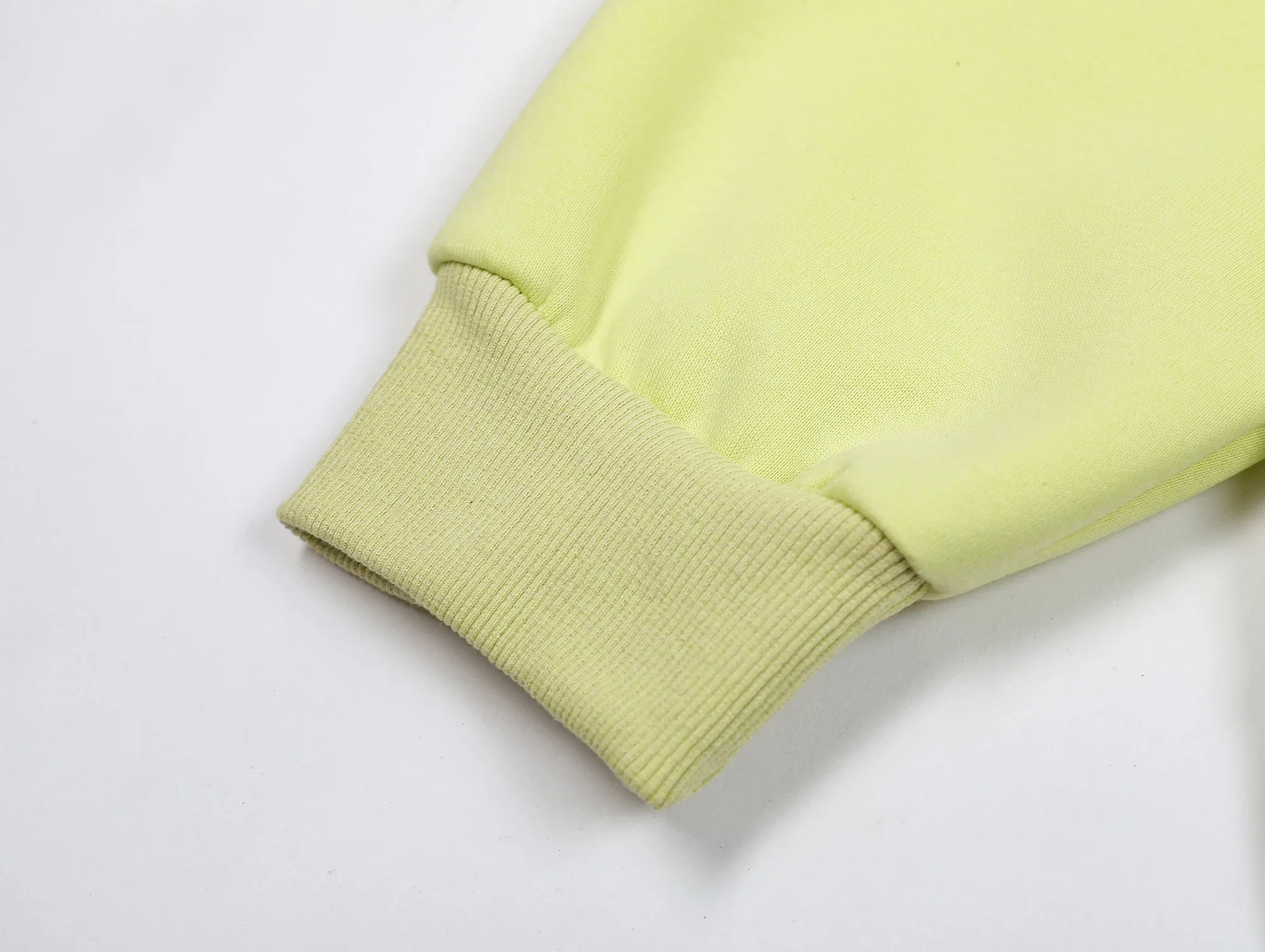 Faire Echo 3D pearl apple Hoodie