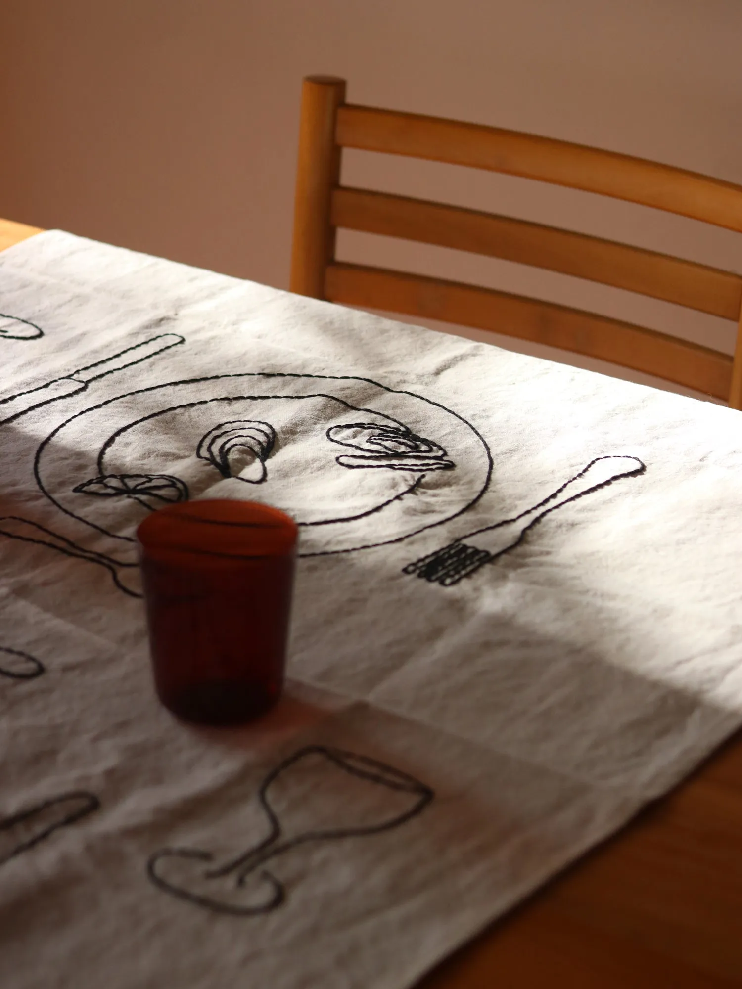 Lunch for Two Placemat Setting - Déjeuner À Deux